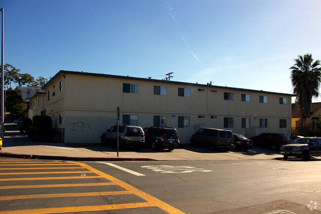 Building Photo - 5051-5067 1/2 Orange Ave.