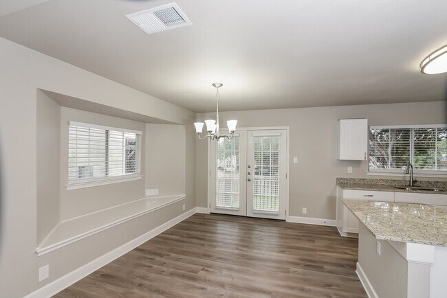 Foto del edificio - 10507 Stone Creek Pl