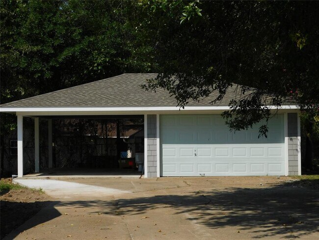 Building Photo - 553 Indian Hill Blvd