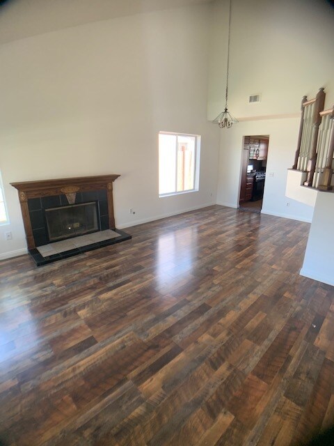 Building Photo - 754 Rivertree Dr