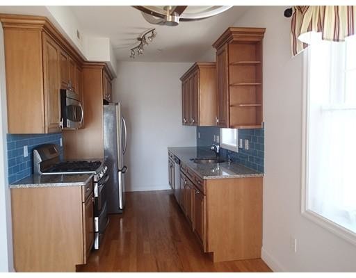 Primary Photo - 233 Beach Rd