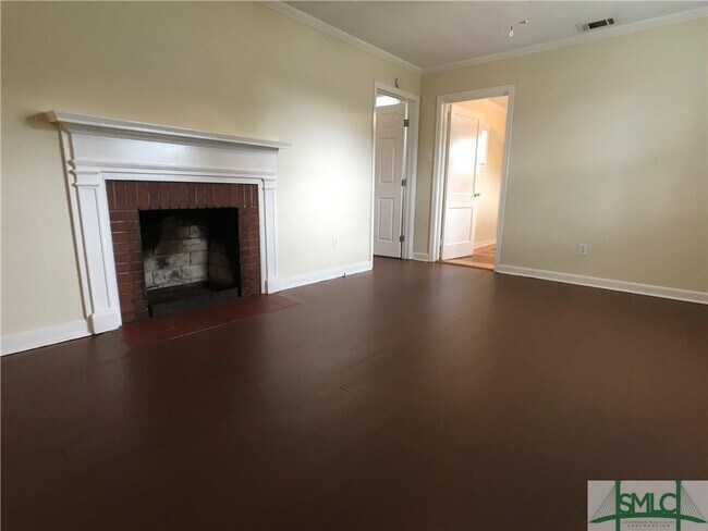 Building Photo - 206 Turnberry St