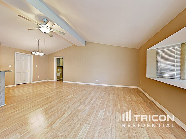 Foto del edificio - 1819 Brentwood Dr
