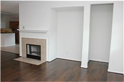 Building Photo - 7118 Rose Village Dr