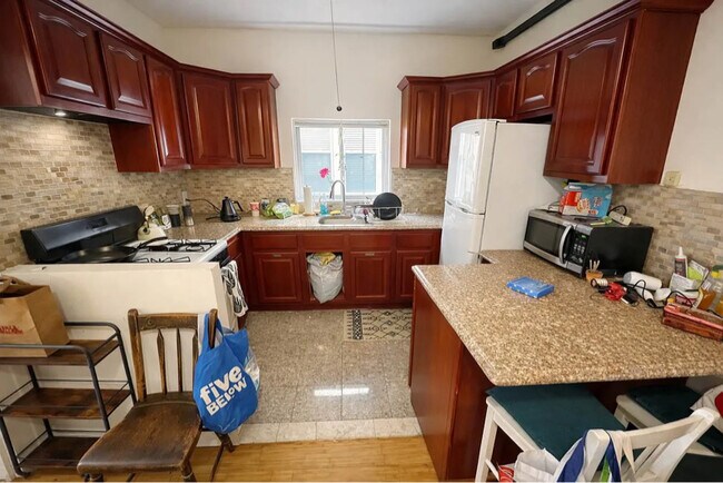 Foto del edificio - 25-66 33rd St