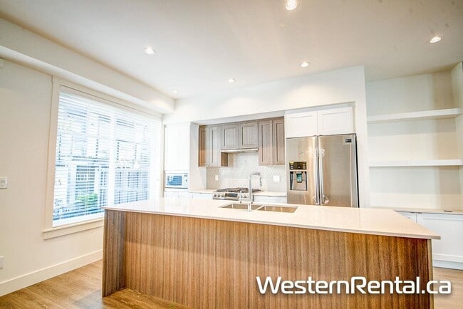 Building Photo - 11188-11172 33