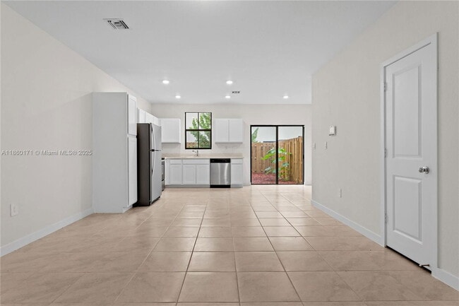Foto del edificio - 433 NE 12th St