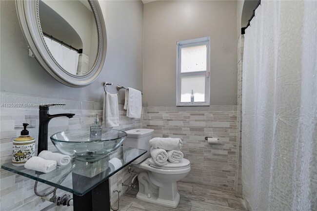 2022 SEP SO FLO Real Estate Group 1156 Hollywood Blvd # 1156 HOLLYWOOD, FL 33019-1502 - 1156 Hollywood Blvd