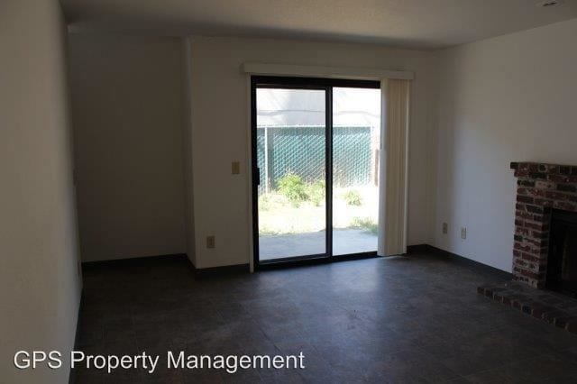 Building Photo - 3 br, 2.5 bath House - 215 W. Lockeford St