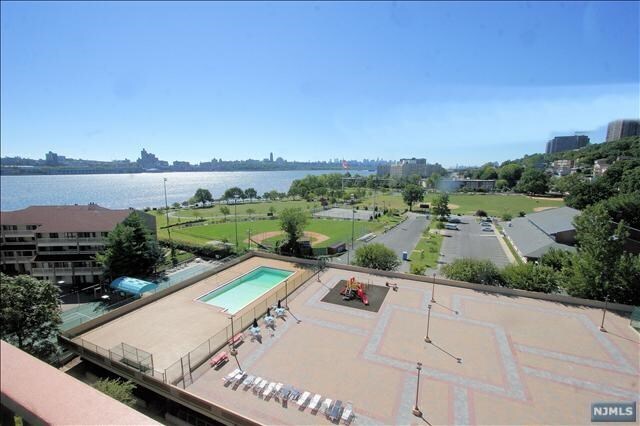Foto del edificio - 1203 River Rd