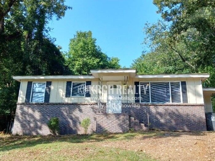 Primary Photo - Beautiful 3-Bed 1-Bath Home w/ Large Kitch...
