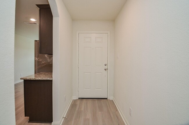 Building Photo - 2037 Mule Ridge Dr