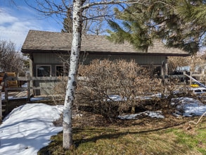Building Photo - 407 S 10th Ave