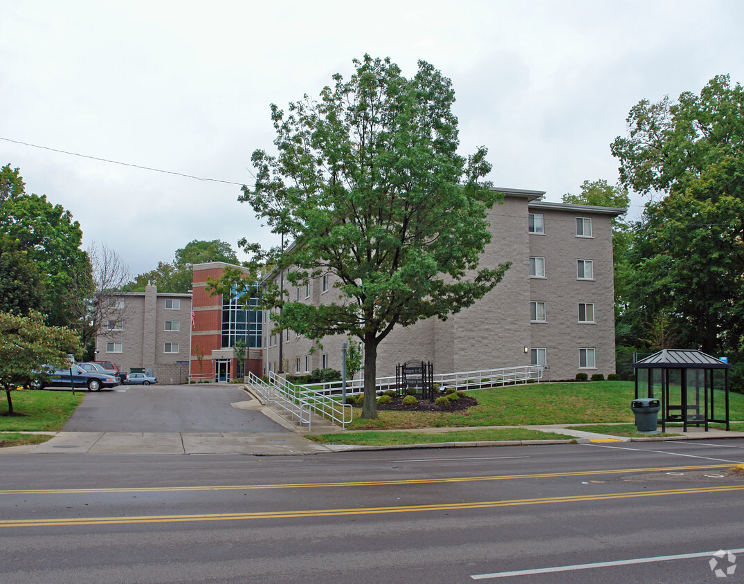 Primary Photo - Wilmington Hi-Rise