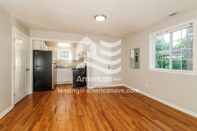 Foto del edificio - 2208 Ervin St