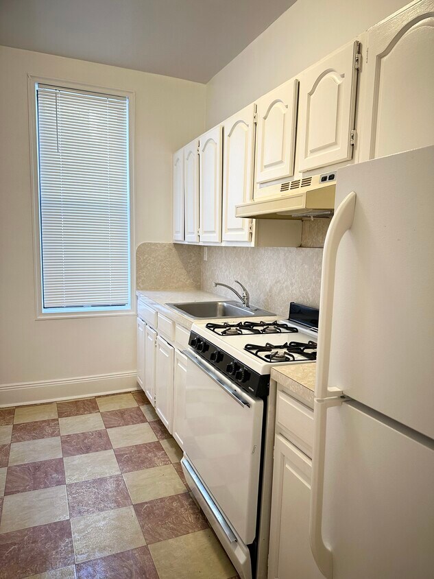 Foto principal - 2545 32nd St