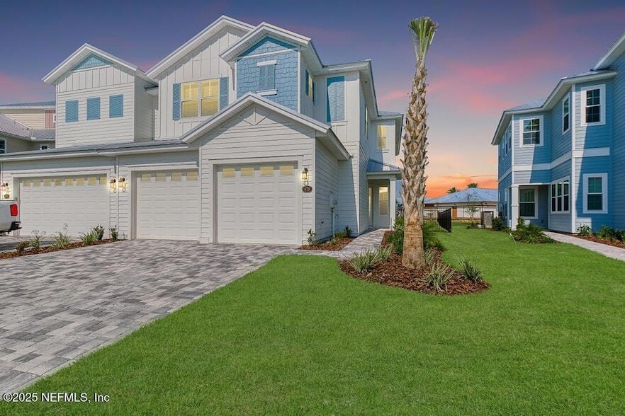 Primary Photo - 475 Marquesa Cir