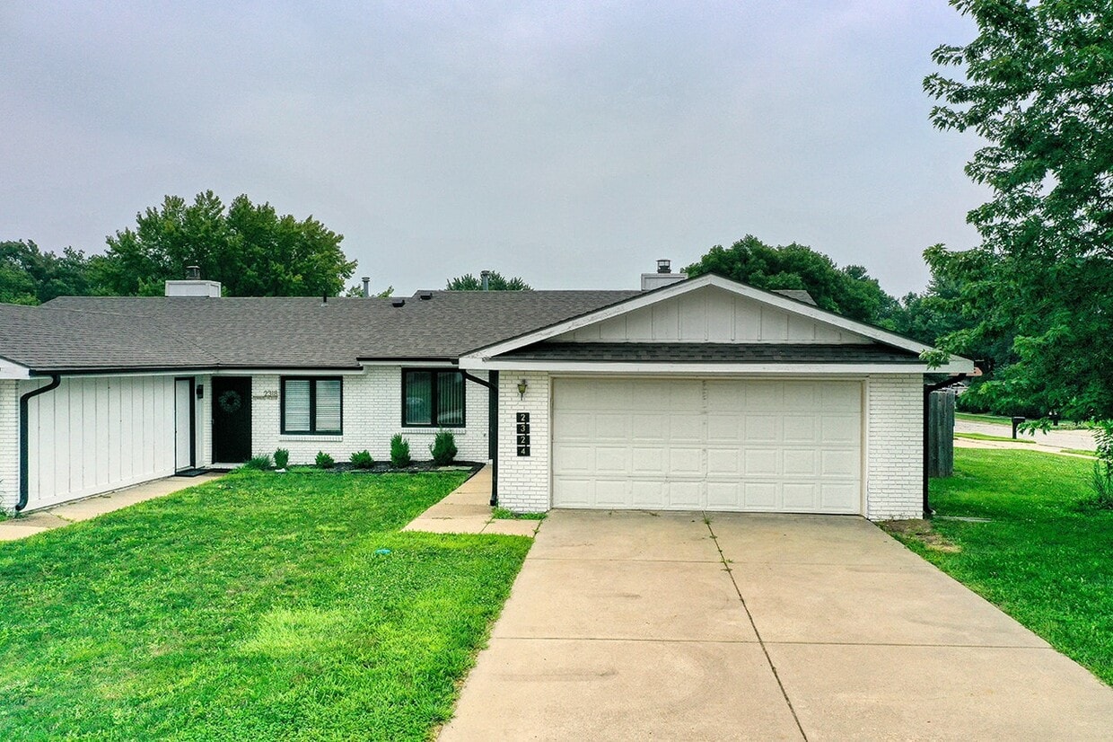 Foto principal - 2324 SW 19th St