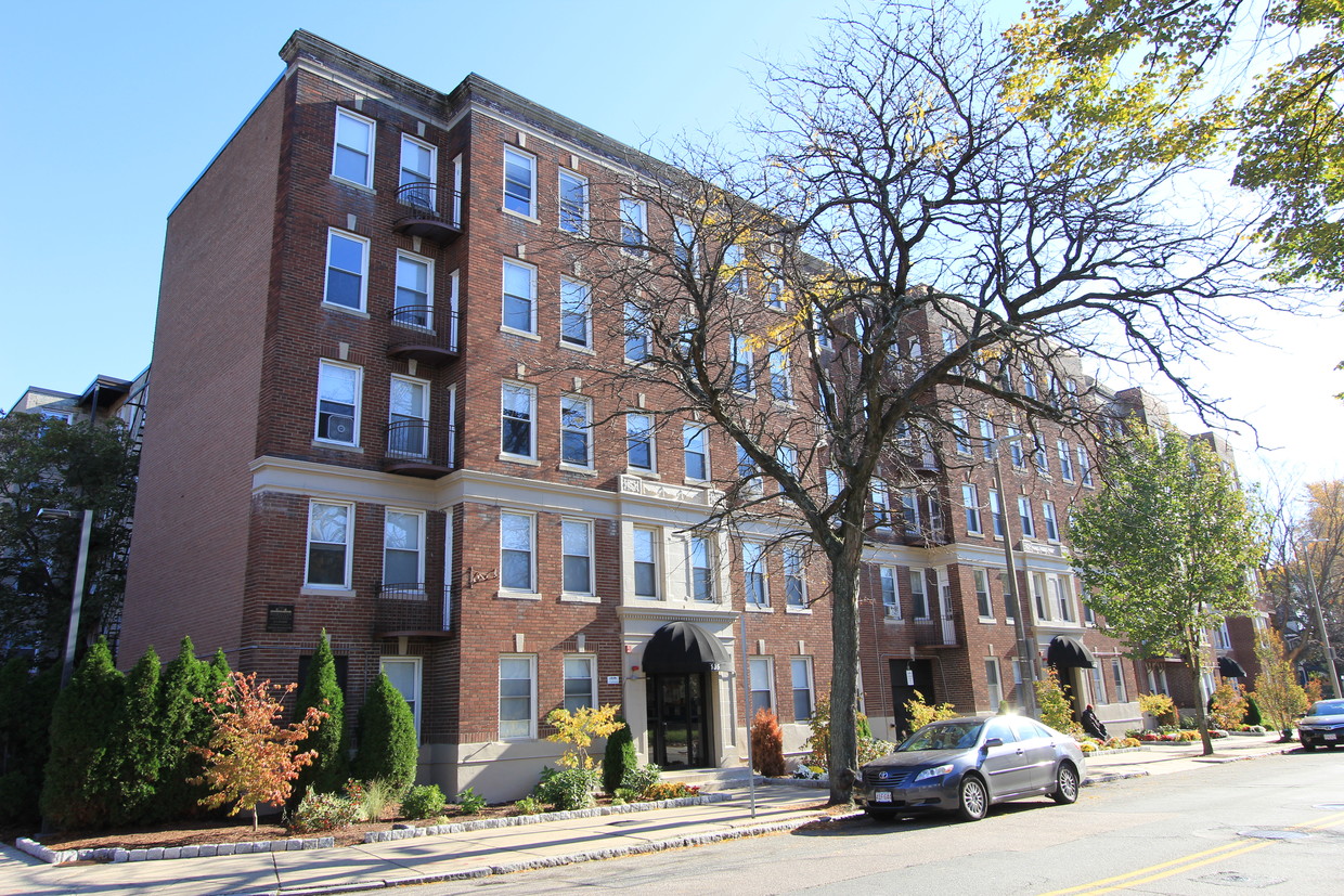 Primary Photo - 131 Washington St