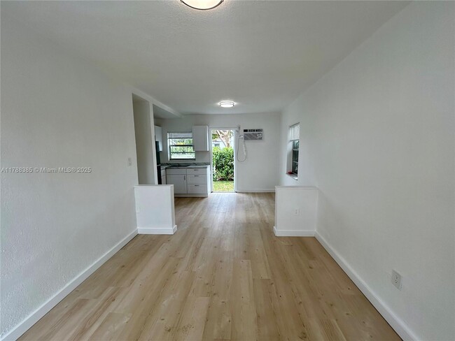 Building Photo - 601 NW 90th St