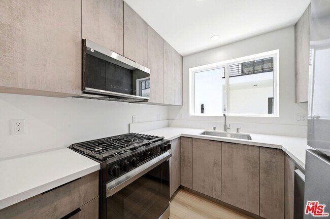 Foto del edificio - 333 6th Ave