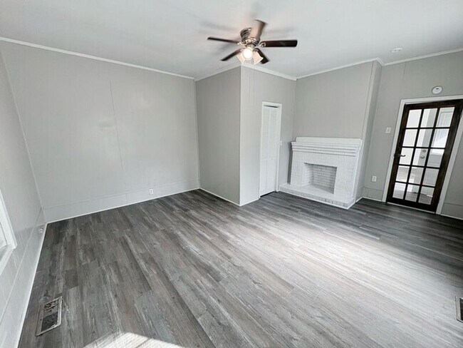 Foto del edificio - 533 Broadway St