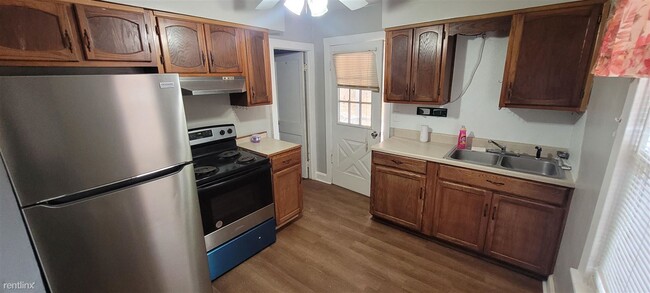 Building Photo - 2 br, 1 bath House - 4135 Ivanhoe Road