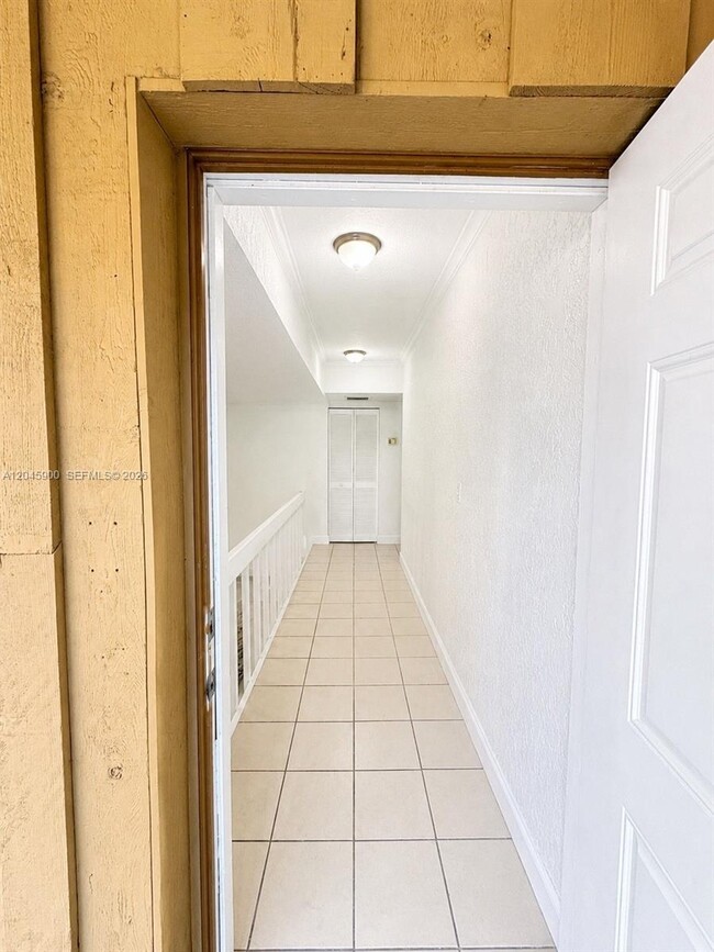 Foto del edificio - 4850 SW 63rd Terrace