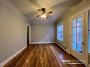 Building Photo - 4427 N Wolcott Ave