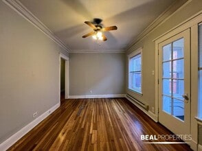 Building Photo - 4427 N Wolcott Ave
