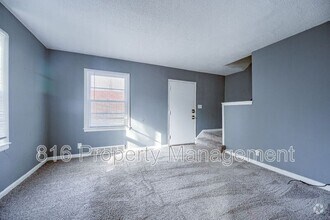 Building Photo - 1807-1809 E 74 Terrace