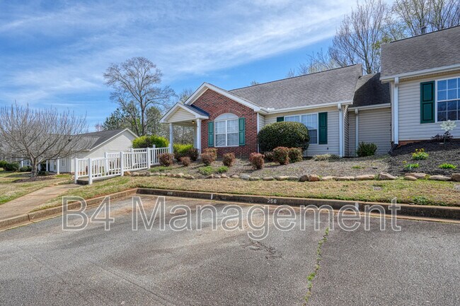 Building Photo - 256 Weston Valley Dr