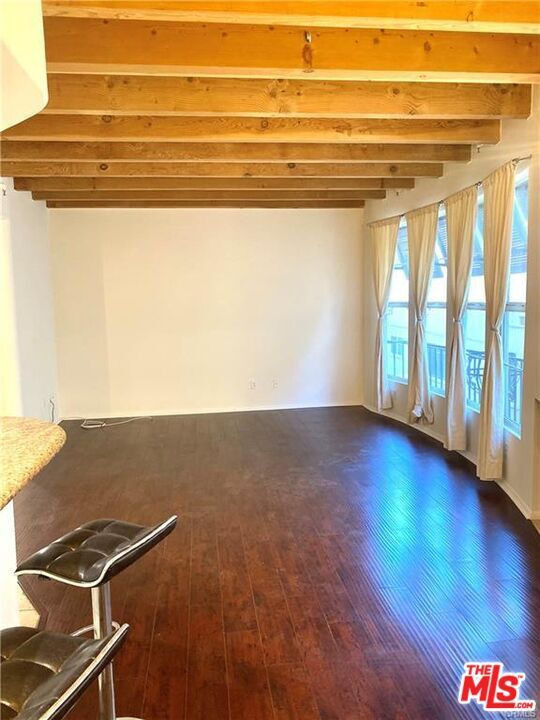 Building Photo - 4360 Ventura Canyon Ave