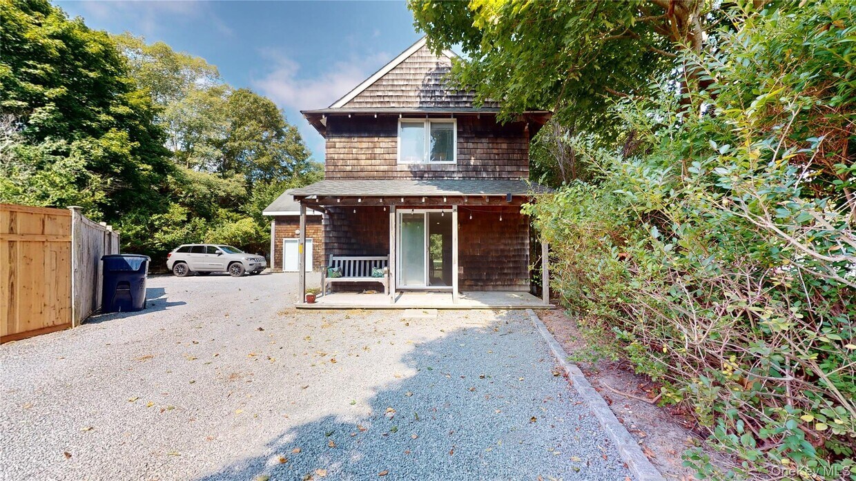 Primary Photo - 14 Franklin Ave