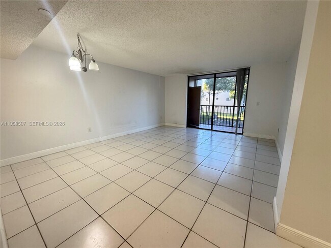 Foto del edificio - 8760 SW 133rd Avenue Rd