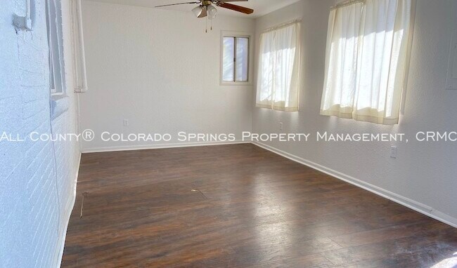 Foto del edificio - 914 W 13th St