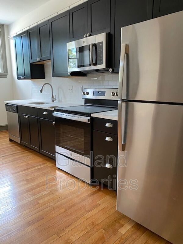 Foto del edificio - 821 Salem Ave SW