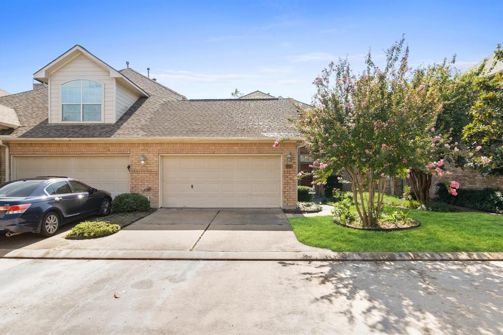 Primary Photo - 1118 Enclave Square E