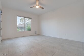 Building Photo - 230 Carmel Sky St