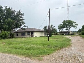 Building Photo - 6827 Ensign Rd