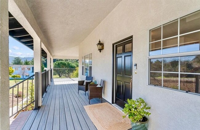 Covered wrap around porch. - 221 Appy Way