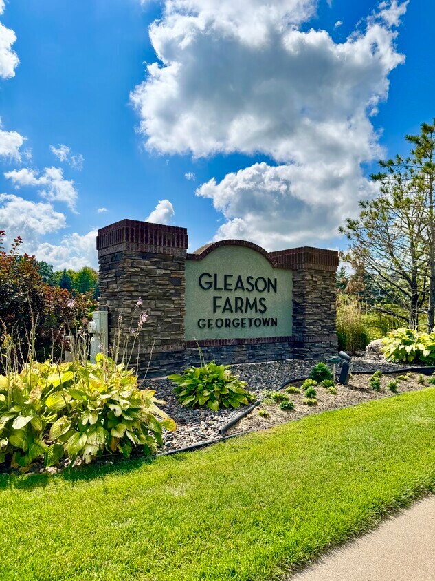 Maple Grove 2BR Townhome – Built 2005 – 2-Car Garage - 6819 Narcissus Ln N