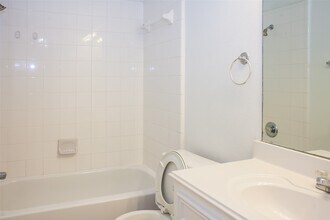 Building Photo - 9402 Borden Bluff Ln