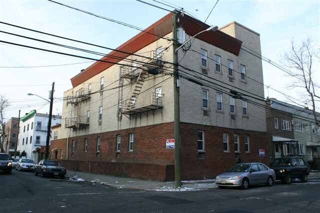 Foto del edificio - 19 Hopkins Ave