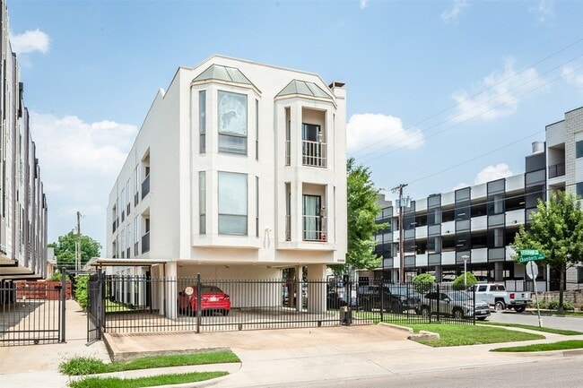 Foto del edificio - 2002 N Fitzhugh Ave