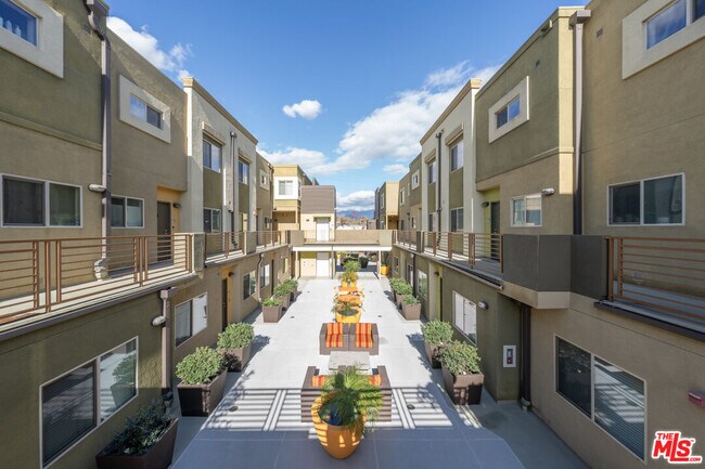 Building Photo - 2980 Ripple Pl