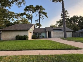 Building Photo - 12614 Campos Dr