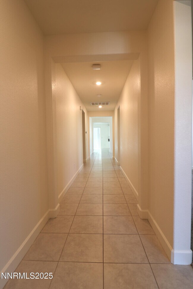 Building Photo - 1199 Barn Owl Dr