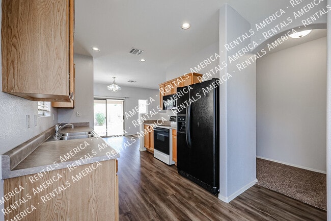 Building Photo - 6275 S Kimberlee Way