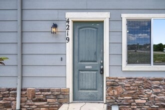Building Photo - 4219 Perryville Pt